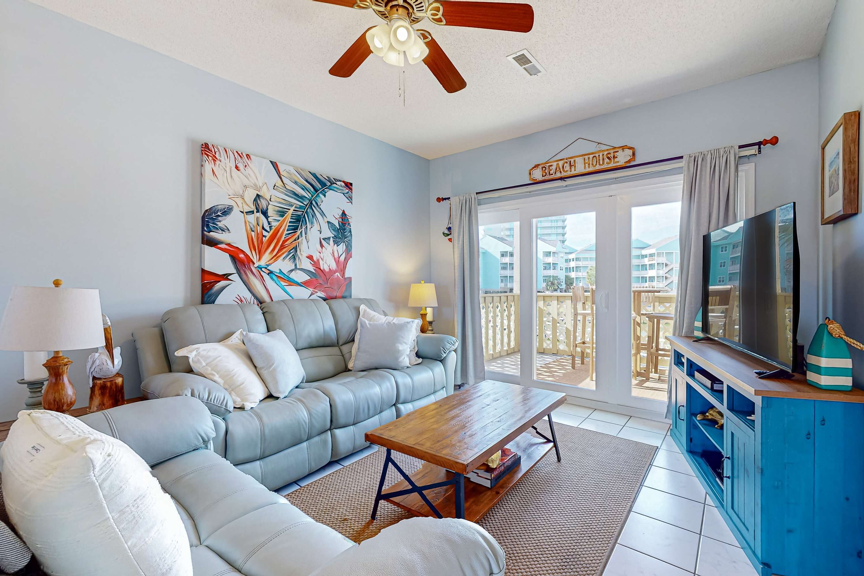 Tv, dvd-spelare och kontor