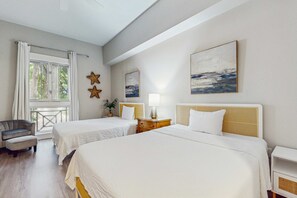 2 bedrooms, WiFi, bed sheets - Corner units in a great location with a W&D, pool, hot tub, spa access, & AC (Miramar Beach)
