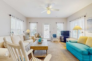 TV, offices - Family cottage with four porches & shared pool - walk to beach, dining & more (Santa Rosa Beach)