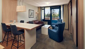 Unclassified image, 2 of 39, button - Cozy Hotel Stay on Ameland – Walk to Coast, Dunes, Trails & Local Attractions (Nes)