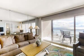 TV, DVD player, offices - Spacious beachfront condo on second floor with balcony, beach views & pool (Miramar Beach)