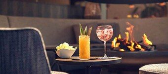 Island Comfort Steps from Ameland Beach, Dunes & Ferry – Hotel w/ Parking