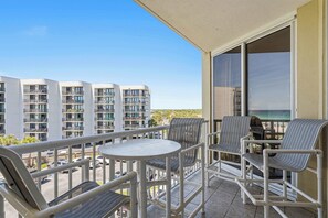Property grounds - Fourth Floor Oceanfront Condo with Shared Pool, High-Speed WiFi, & Central AC (Fort Walton Beach)