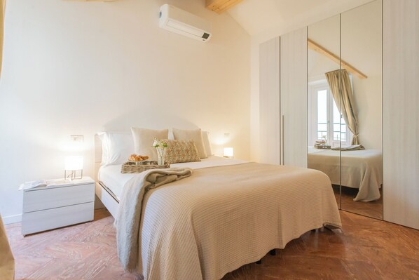 Apartment (2 Bedrooms) - La Finestra Sul Molo (Torno)