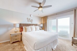 3 bedrooms, WiFi, bed sheets - Playing Hooky, Islander E 7012 | Elegant oceanfront condo with pool & gym access (Fort Walton Beach)