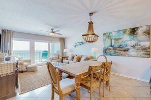 Dining - Playing Hooky, Islander E 7012 | Elegant oceanfront condo with pool & gym access (Fort Walton Beach)