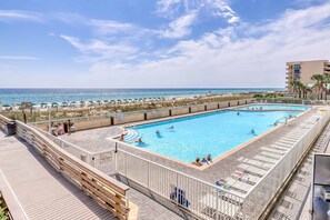 Pool - Beautiful beachfront home with shared pool and beach access (Fort Walton Beach)