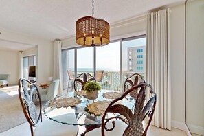 Interior - Stunning oceanfront condo with access to a shared pool and private beach entry (Fort Walton Beach)