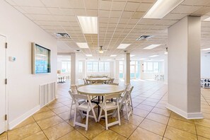 Dining - Stunning oceanfront condo with access to a shared pool and private beach entry (Fort Walton Beach)