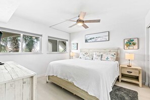 1 bedroom, iron/ironing board, WiFi, bed sheets - Second-Floor Gulf-front Condo with Beach Service & pool (Miramar Beach)