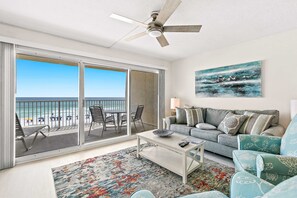 TV, DVD player, offices - Second-Floor Gulf-front Condo with Beach Service & pool (Miramar Beach)
