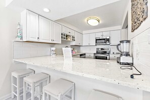 Fridge, microwave, oven, stovetop - Second-Floor Gulf-front Condo with Beach Service & pool (Miramar Beach)