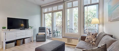 TV, DVD player, offices