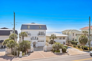 Exterior - Gulfside condo with wifi, private balcony, central ac, W&D, pool, and hot tub (Miramar Beach)