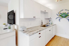 Interior - Cozy Condo Near Beach with Pool, Balcony, Dining & Shopping (Miramar Beach)
