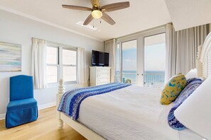3 bedrooms, iron/ironing board, WiFi, bed sheets - Gorgeous corner unit with plenty of space, shared pool and beach access (Fort Walton Beach)