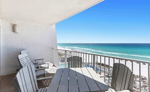 Outdoor dining - Beach & Gulf-front Condo on Fifth Floor with outdoor Pool, Gym (Miramar Beach)