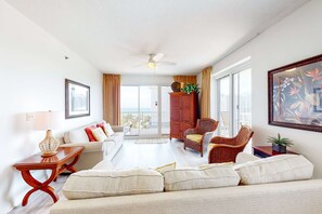 TV, offices - Luxurious Gulf view home w/ a private balcony, shared pool, & on-site golf (Miramar Beach)