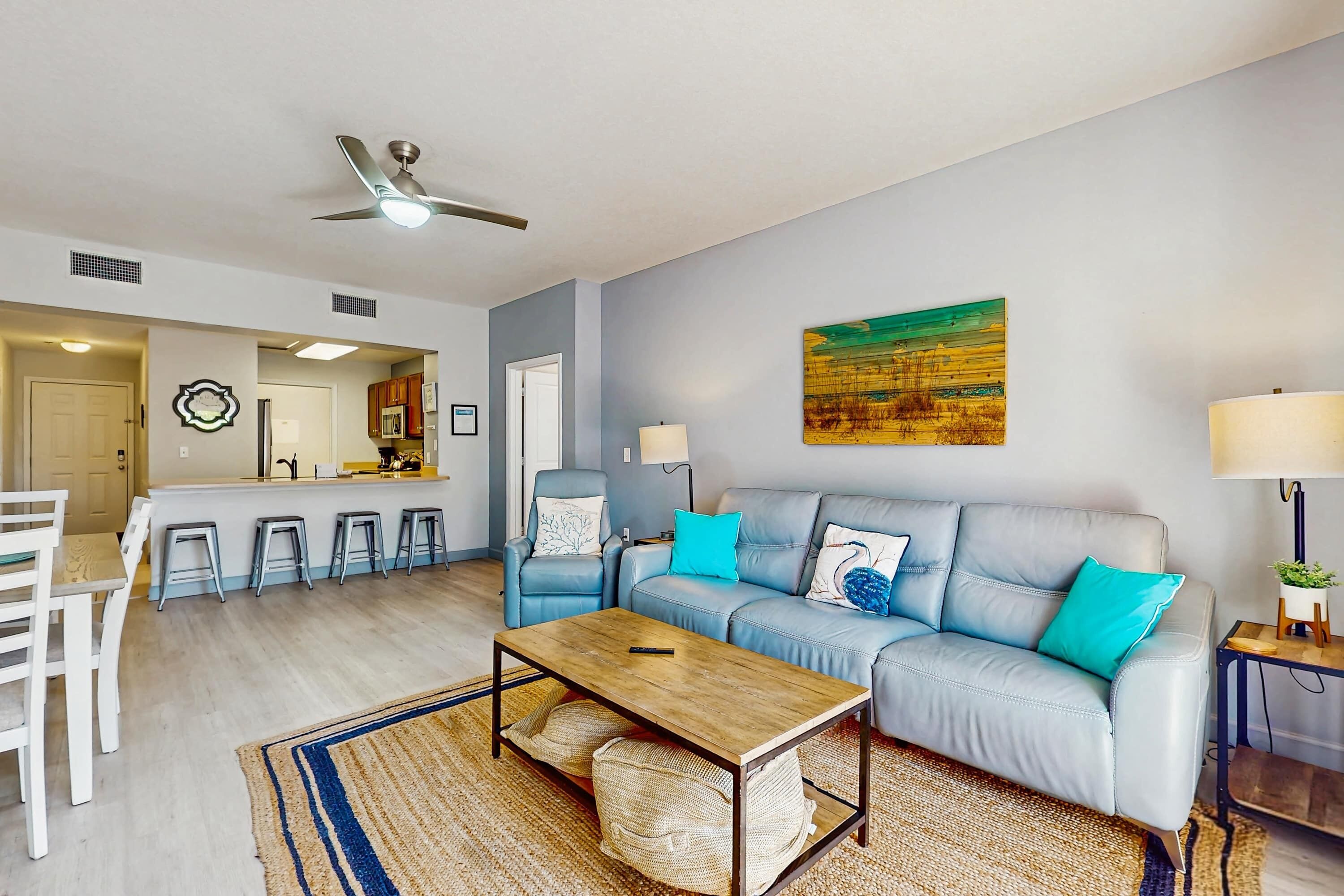 Waterfront Home Close To Beach W/ Shared Pool, Hot Tub, Free Wifi, & Central Ac - Mexico Beach, FL