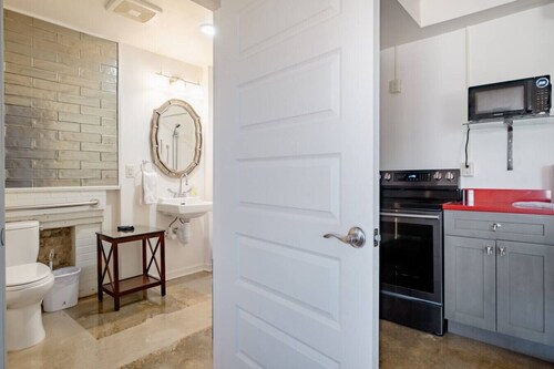 Alabama Boutique Hotel: #8 Pinball, kitch, sleep 4