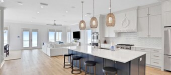 Newly constructed beachfront home with panoramic bay & Gulf views