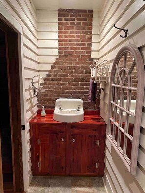 Uklassifisert bilde, 5 av 8, knapp