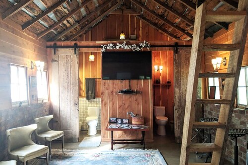 Pecan Shelling House - 35 Mins to Univ of Alabama