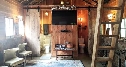 Pecan Shelling House - 35 Mins to Univ of Alabama