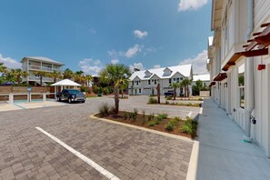 Property grounds - Gorgeous Coastal Townhome w/ Shared Pool and Low Speed Vehicle (Santa Rosa Beach)