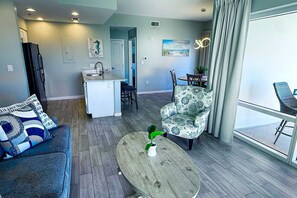 TV - Ocean-view condo with wraparound balcony, W/D, pool, & hot tub (Miramar Beach)
