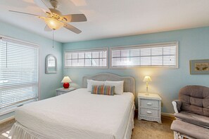 4 bedrooms, iron/ironing board, WiFi, bed sheets - Gulf view home across the street from the beach - walk to shops,restaurants (Santa Rosa Beach)