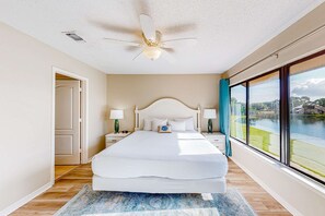 2 bedrooms, WiFi, bed sheets - Lakefront resort condo with lake views, hot tub, pool, tennis, golf, deck, W&D (Miramar Beach)
