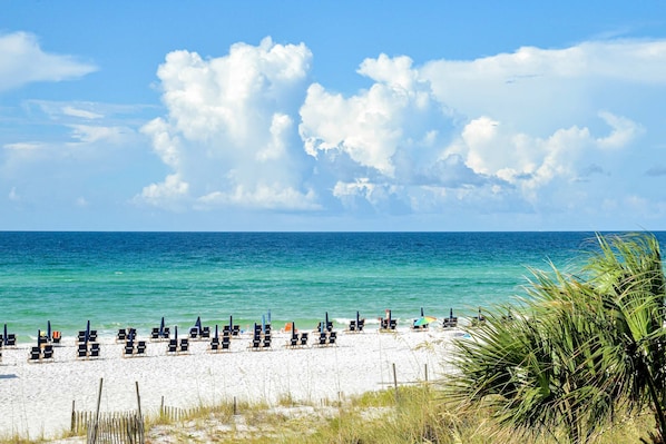 Beach - Lakefront resort condo with lake views, hot tub, pool, tennis, golf, deck, W&D (Miramar Beach)