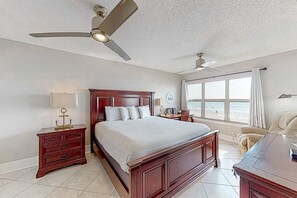 2 bedrooms, iron/ironing board, WiFi - Lovely escape with great amenities, Gulf view, private WiFi, roomy balcony & W&D (Fort Walton Beach)