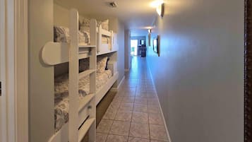1 bedroom, iron/ironing board, travel cot, WiFi