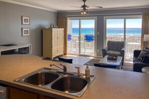 Interior - 2nd Floor Gulf Front Condo with Gulf Views, Close To Entertainment (Fort Walton Beach)