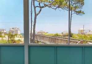 Interior - Dog-friendly home near the beach with beach gear, gas grill & washer/dryer (St. George Island)