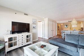 TV, offices - Beachfront condo with Gulf views, beach access, pool, & private balcony (Fort Walton Beach)