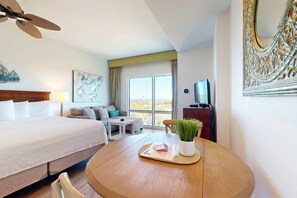 1 bedroom, WiFi, bed sheets - Luxurious condo near downtown, beach, & golf with pools & tennis (Miramar Beach)