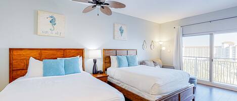 Tabla de planchar con plancha, wifi, ropa de cama