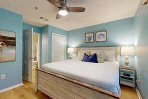 1 bedroom, WiFi - Coastal condo with free WiFi, on-site pool & hot tub (Santa Rosa Beach)