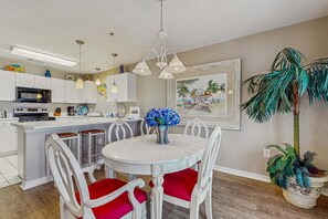 Dining - Bright Santa Rosa Beach Villa with community pools & hot tub - Next to Gulf (Santa Rosa Beach)