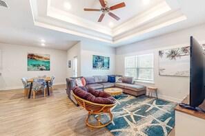TV - 2 dog-friendly beach homes with on-site pool/shopping/dining, AC, & W/Ds (Port St. Joe)