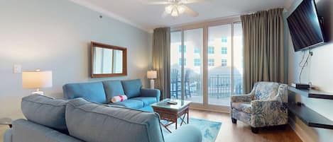 Televisión, reproductor de DVD y oficina