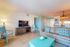 TV, offices - Serene Gulf-front condo with a pool, tennis, grilling area, & beach access (Fort Walton Beach)