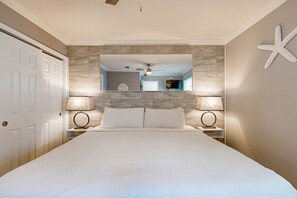 1 slaapkamer, een strijkplank/strijkijzer, wifi, beddengoed