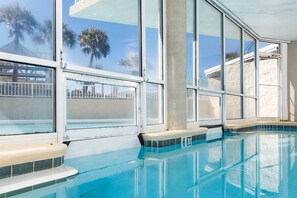 Pool - Comfortable Vacation Rental On Okaloosa Island, On The Beach, On-Site Pool (Fort Walton Beach)
