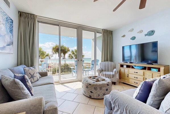 TV, offices - Comfortable and cozy beachfront condo w/ shared amenities (Fort Walton Beach)