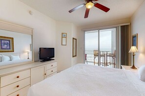3 bedrooms, iron/ironing board, WiFi, bed sheets - Gulf Dunes 513 - Vibrant Waterfront Condo, Short Drive to Plenty of Tasty Dining Spots (Fort Walton Beach)