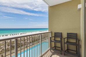 Property grounds - Inviting 4th Floor Condo On Okaloosa Island Gulf-Front Views Shared pool (Fort Walton Beach)